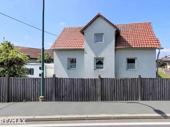 Sanierungsbedürftiges Haus mit großem Garten und viel Potenzial!