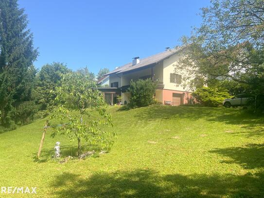 Natur pur: Einfamilienhaus mit großem Garten