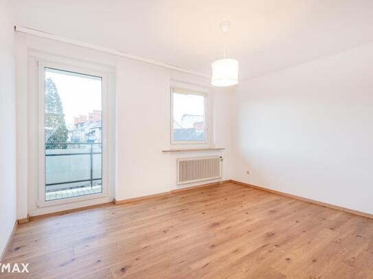 5-Zimmer-Wohnung, 4er-WG-tauglich, 2 Balkone und allgemeine Dachterrasse!