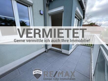 "PROVISIONSFREI - Sonnige Wohnung mit Balkon und Garage und ganz NEUER Küche!"