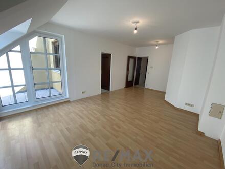"Helle Balkon - Dachgeschoßwohnung in Tulln"