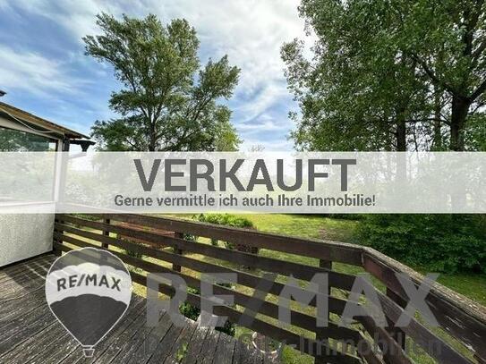VERKAUFT - "Sommerhaus auf goßem Eckpachtgrundstück am linken Donauufer in der 1ten REIHE!"