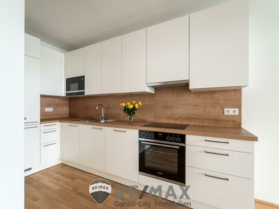 "Lovely Flat with terrace and garage near VIS, UNO-City, DZ"