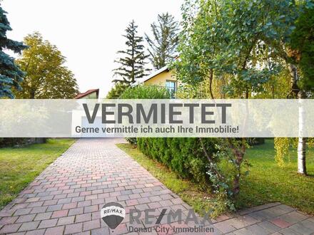"Zur Miete: Haus mit großem Grundstück und Garage!"