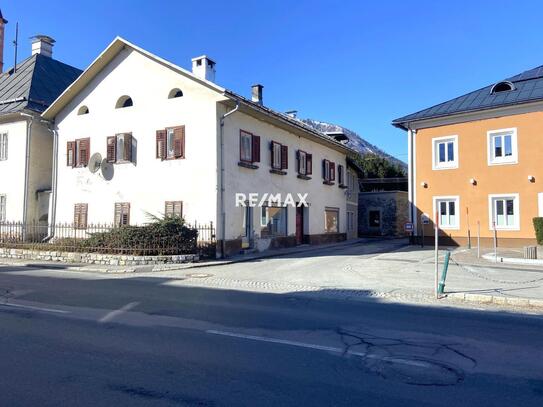 Stadthaus mit Freizeitwohnsitz - Sanierungsbedürftig