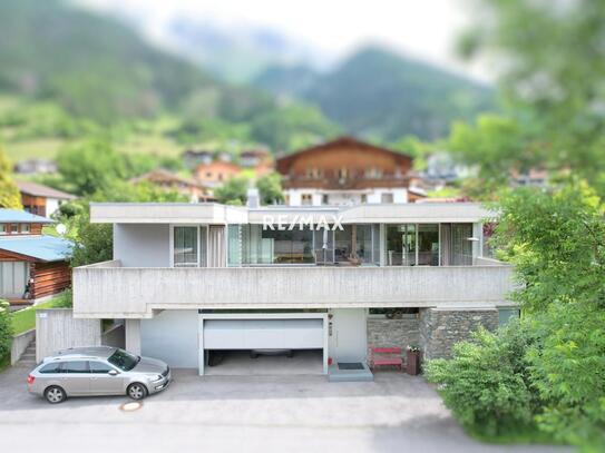 Eine Villa in alpiner Umgebung - ausgezeichnete Architektur, hochwertige Bauausführung