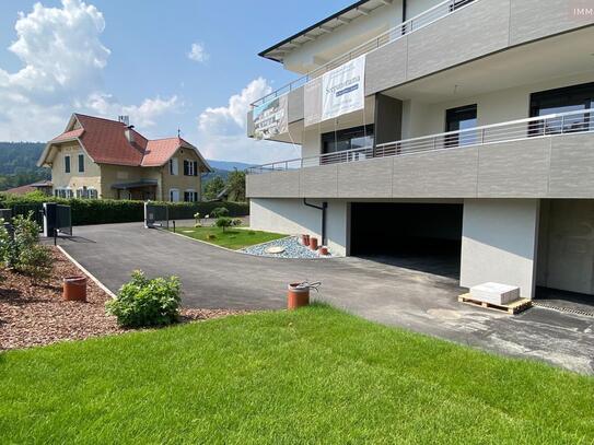 Moderne Neubau-Villa (teilbar) mit atemberaubenden Blick auf den Wörthersee und Marina Platz- Einziehen im Juni 2024