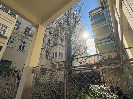 Idyllische Innenhoflage, 3 Zimmer, jedoch sanierungsbedürftig mit gutem Raumkonzept, nur € 245.000,-
