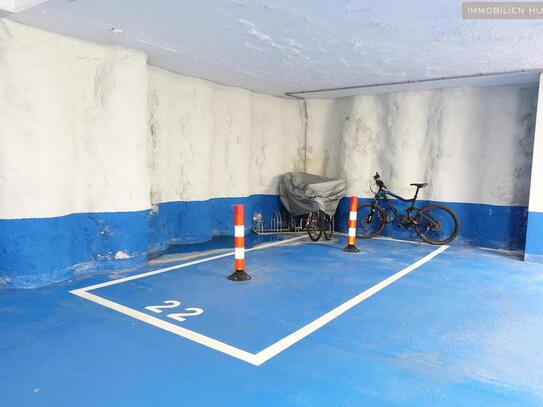 ab 1.1.25: MOTORRAD-Garagenplatz beim Spittelberg zu vermieten! Auto-Lift!