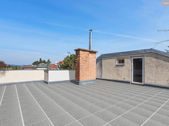 "360 Grad Terrasse mit wunderschön renovierter Wohnung"