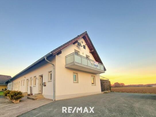 Golfer und Thermenliebhaber aufgepasst! Entzückende ruhige Terrassenwohnung mit Reihenhauscharakter