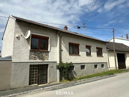 Wohnhaus mit großem Nebengebäude und Ausgedingehäuschen im Südburgenland!