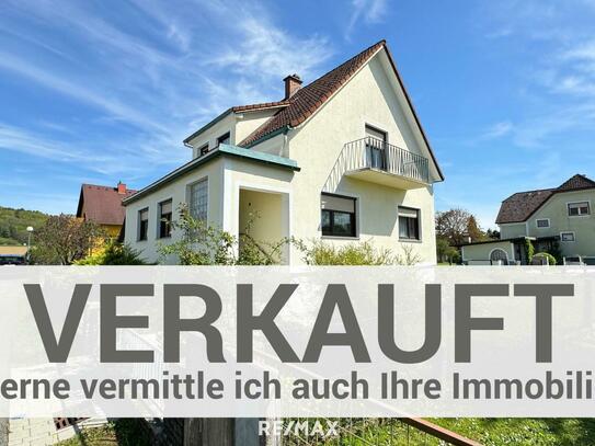 **Koffer packen und einziehen** Einfamilienhaus mit sonnigem Grundstück