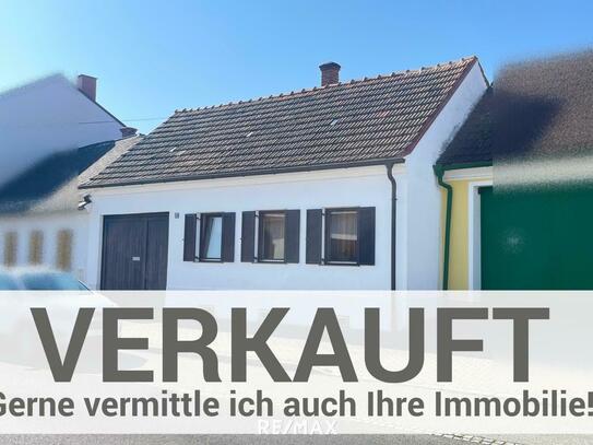 *entzückender Streckhof mit uneinsehbarem Innenhof!* VERKAUFT