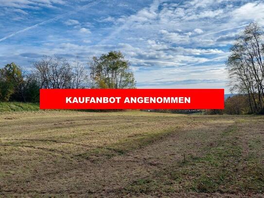 Ruhiges Baugrundstück in wunderschöner Aussichtslage KAUFANBOT ANGENOMMEN