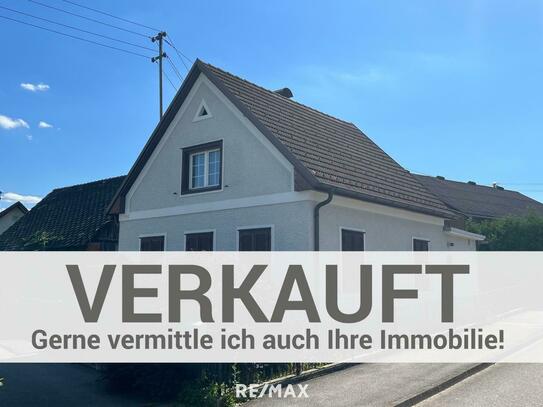 Ausgebautes Wohnhaus mit Nebengebäude und KFZ Unterstellplatz! VERKAUFT