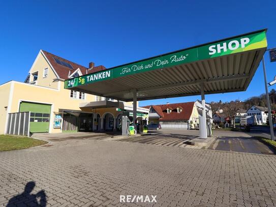 Tankstelle mit Garagen & Wohn- Geschäftshaus!