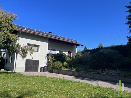 Gepflegtes älteres Ein-/Zweifamilienhaus mit schönem Grundstück