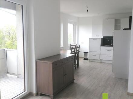 Tolle Wohnung mit Loggia und Parkplatz
