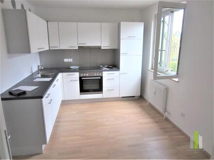 Top Lage: Schöne 3. Zi.-Wohnung mit Loggia