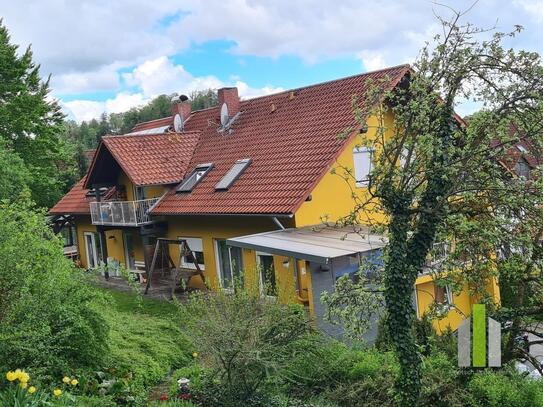 Landau-Zentrum, Wohnhaus mit 4 Einheiten & 3 Garagen