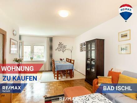 2 Zimmer Wohnung mit verglaster Loggia, Balkon und Garage