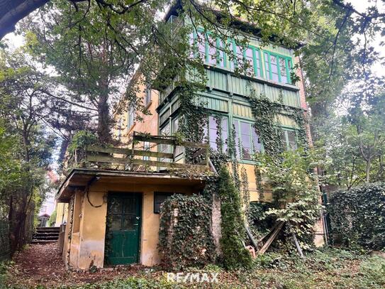 Wilhelminenberg Villa mit Großgrund - Erweiterung genehmigt!