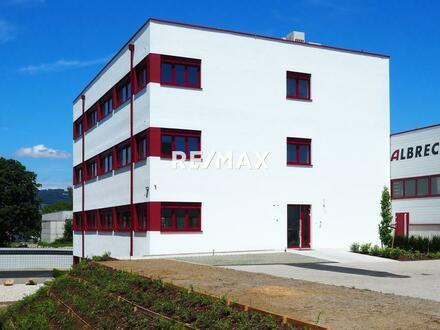 Bürogebäude-Neubau von 280m² - 852m² (OG2)