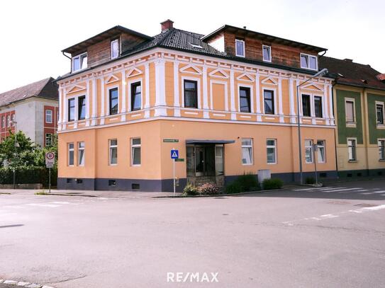 Historisches Mehrparteienhaus mit vielen Nutzungsmöglichkeiten in Stadt- und Bahnhofsnähe