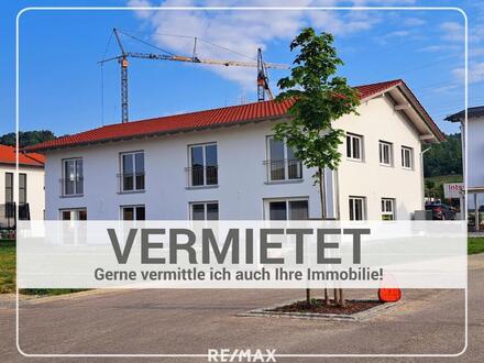 Erstbezug einer exklusiven Doppelhaushälfte in familienfreundlicher Lage