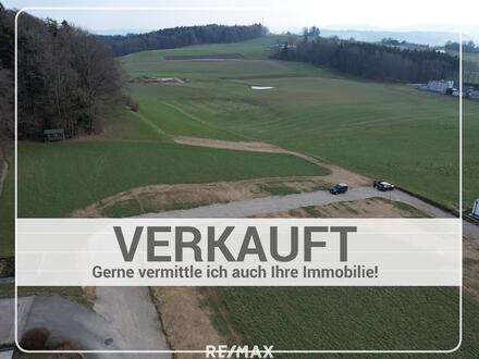 Sonniges Baugrundstück mit Panoramablick