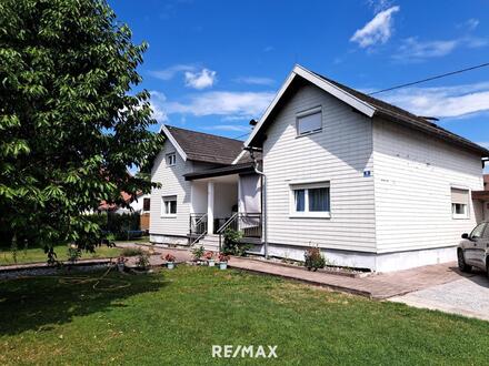 Einfamilienhaus mit großem Garten