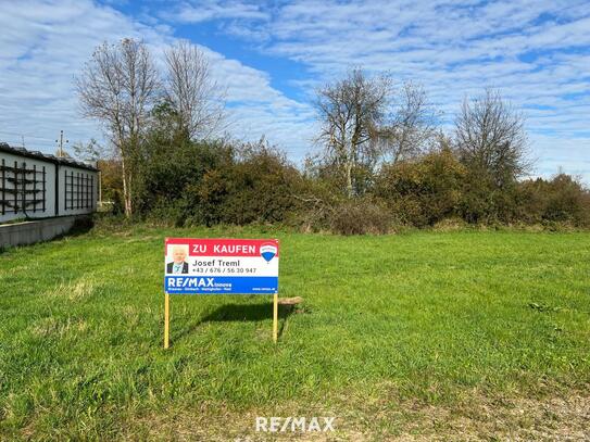 Sonniges Baugrundstück in ruhiger Lage