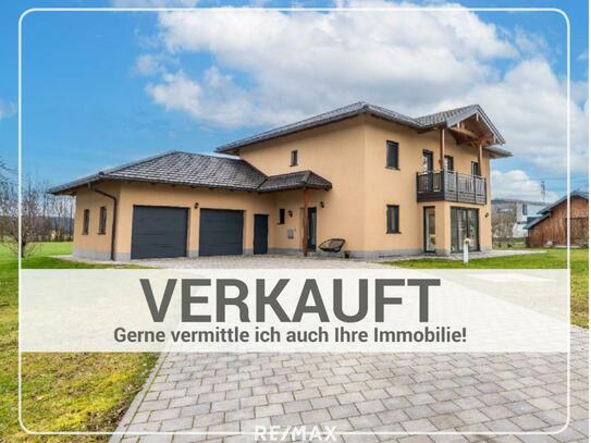 lake.living - Neuwertiges Einfamilienhaus im Grünen nähe Mattsee