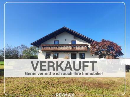 Einfamilienhaus auf großem Grundstück