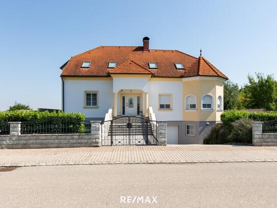 Zeitlose Schönheit- Klassische Villa mit großzügigen Räumen