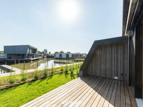 "Mein Platz am Wasser" im Segelhafen West in Neusiedl am See