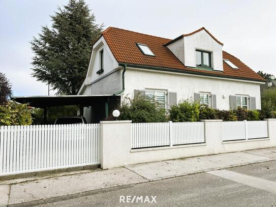 Idyllisches Einfamilienhaus in ruhiger Lage mit zweiter Wohneinheit im Nebengebäude!