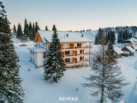 Modernes Ferienanlageobjekt mit Aussichtslage auf der Weinebene: Ein Paradies für Erholung, Wintersport und Naturliebha…