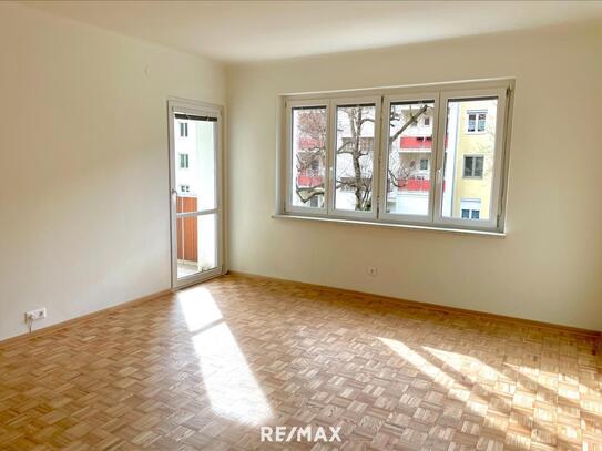 Erstbezug nach Renovierung: 3,5-Zimmer-Wohnung mit Loggia in Waidmannsdorf zur Miete
