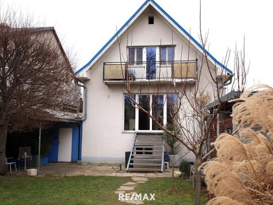 Wien Meidling: Schönes Einfamilienhaus mit großem Garten und 90m² Werkhalle