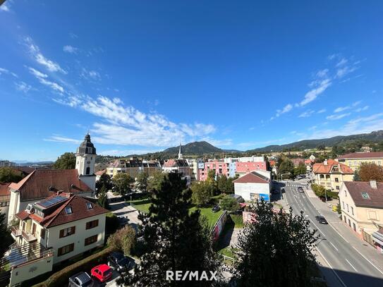 Schöne Garçonnière mit herrlichem Ausblick über St. Veit an der Glan