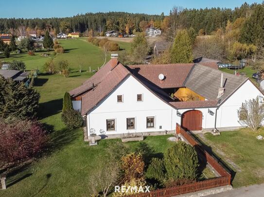 Landhaus mit großem Grundstück.