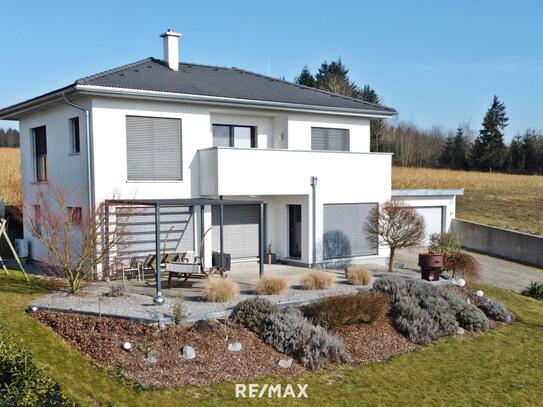 ***OPEN HOUSE Samstag, 12. April von 09 - 11 Uhr***Neuwertiges Haus zum Wohlfühlen - Sehr gepflegt und modern!