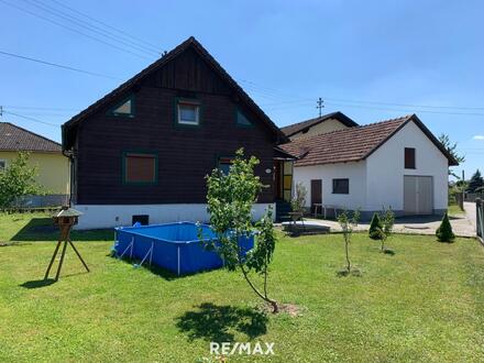Gemütliches Einfamilienhaus mit Nebengebäude in sonniger Lage nahe Schärding