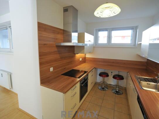 Modernes Wohnen - Zentrale, ruhige 3-Zimmer Wohnung mit großer Loggia!