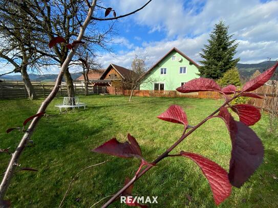 *** Charmantes Einfamilienhaus mit Pferdestall auf großem Naturgrundstück ***