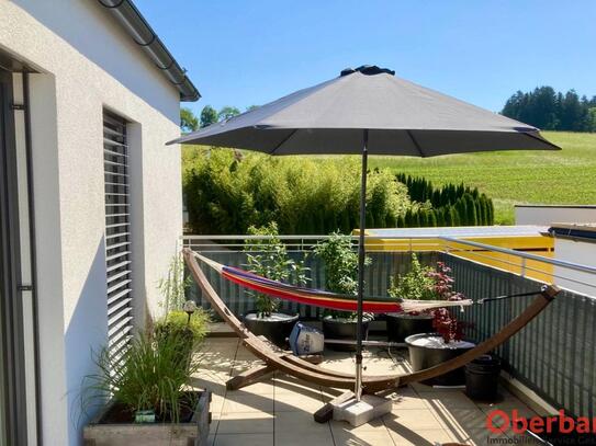 Barrierefreies Wohnen in begehrter Lage! Sonnige Terrasse mit Gebirgsblick & TG-Platz inklusive!