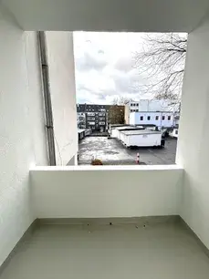 Helle 2-Zimmer Wohnung mit Balkon - Annastraße