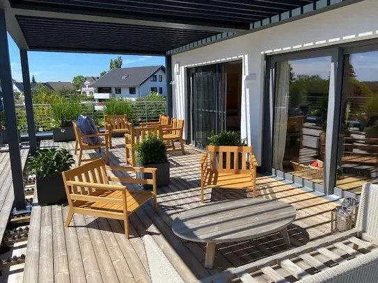 Ideal für 2-3 Personen! 4-Zimmer-Penthouse mitten in Winterscheid mit 2 Dachterrassen, Aufzug und TG